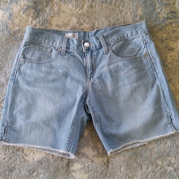 GAP Pants - Gap Boyfriend Delmar Cut-Off Shorts Size 26
